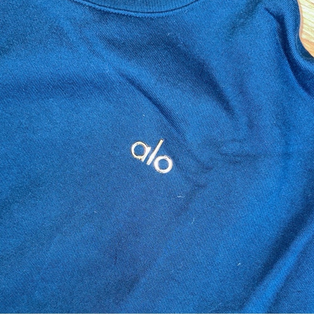 ALO Yoga Men's Teal Crewneck Sweater - Picture 3 of 3